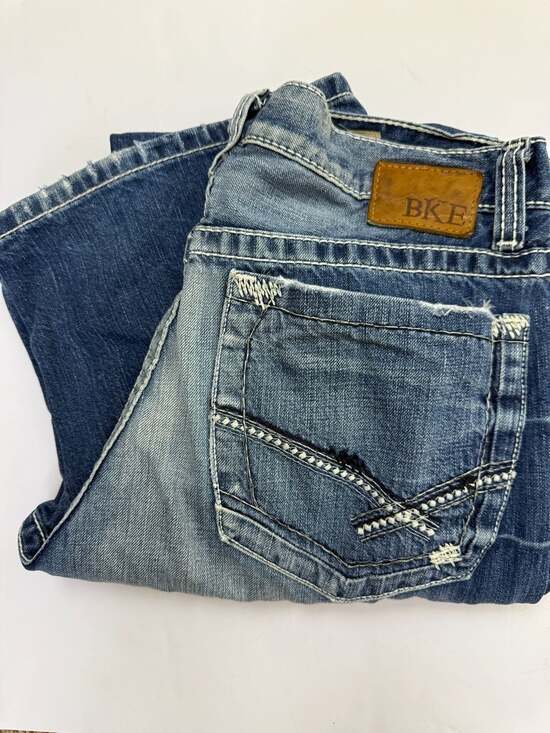BKE Other - BKE Tyler Straight Distressed Heavy Stitch Men's Jeans Size 32
A-14